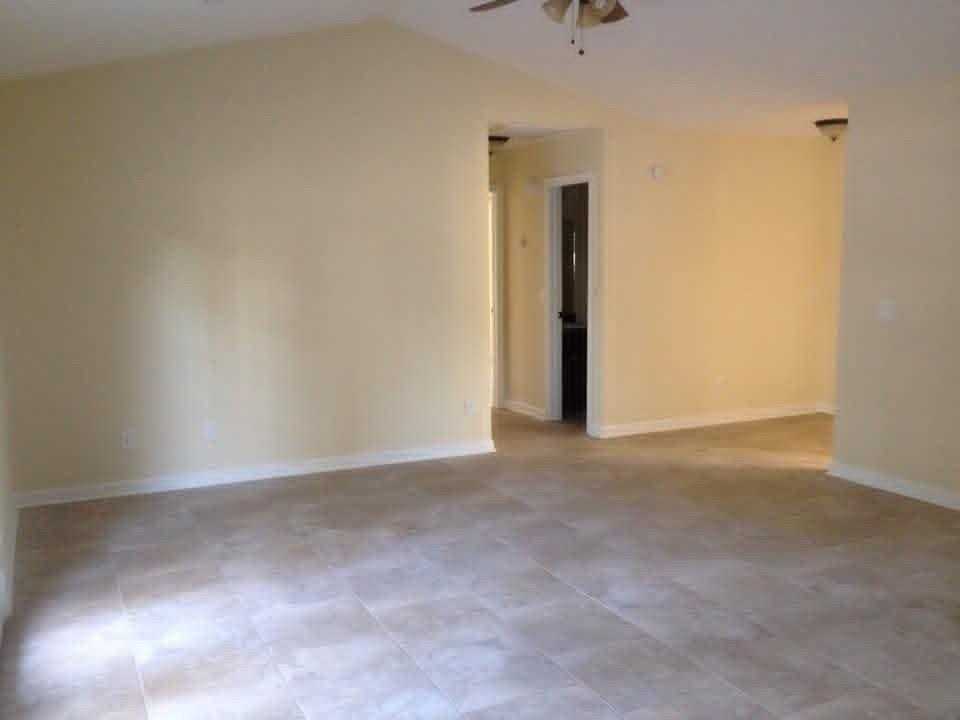 239 Pecan Point Rd E - Photo 6 of 9