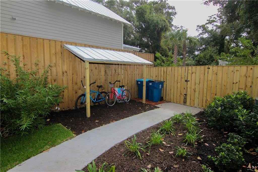 112 Fish Fever Ln - Photo 2 of 28