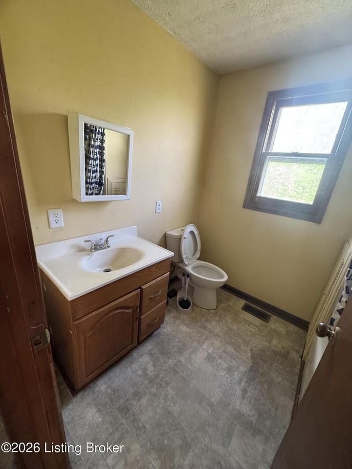 751 Van Buren Rd - Photo 6 of 10