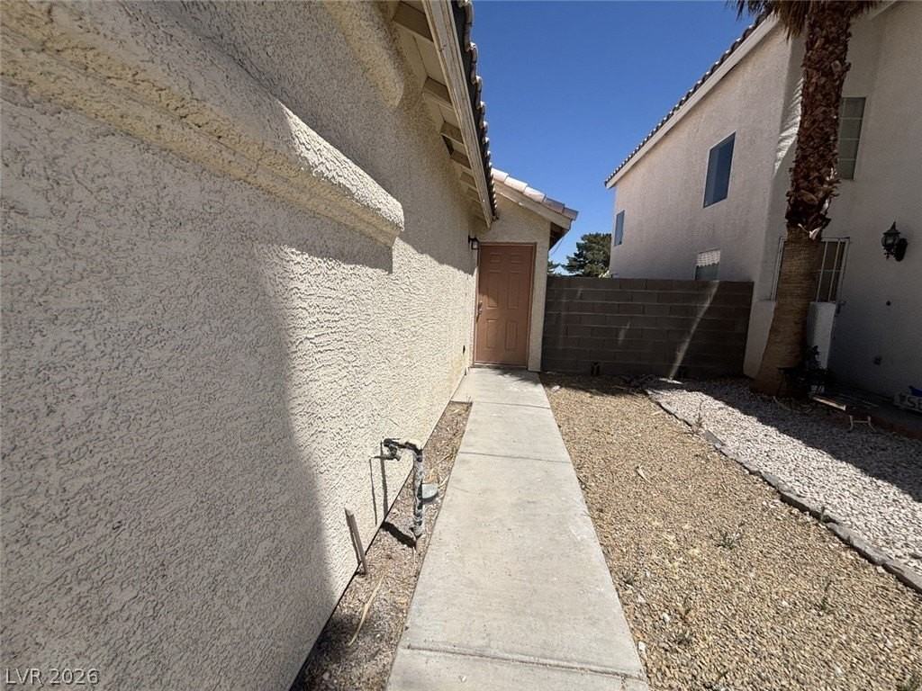 4156 Abrams Ave - Photo 4 of 41