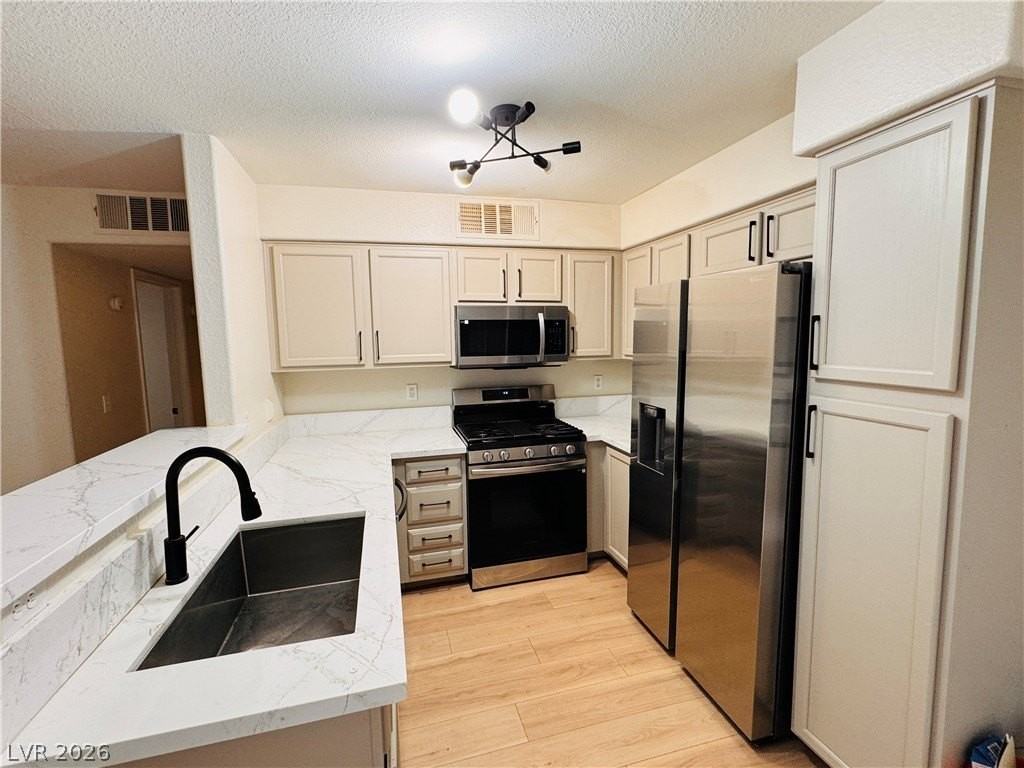 3047 Casey Dr #103 - Photo 3 of 28
