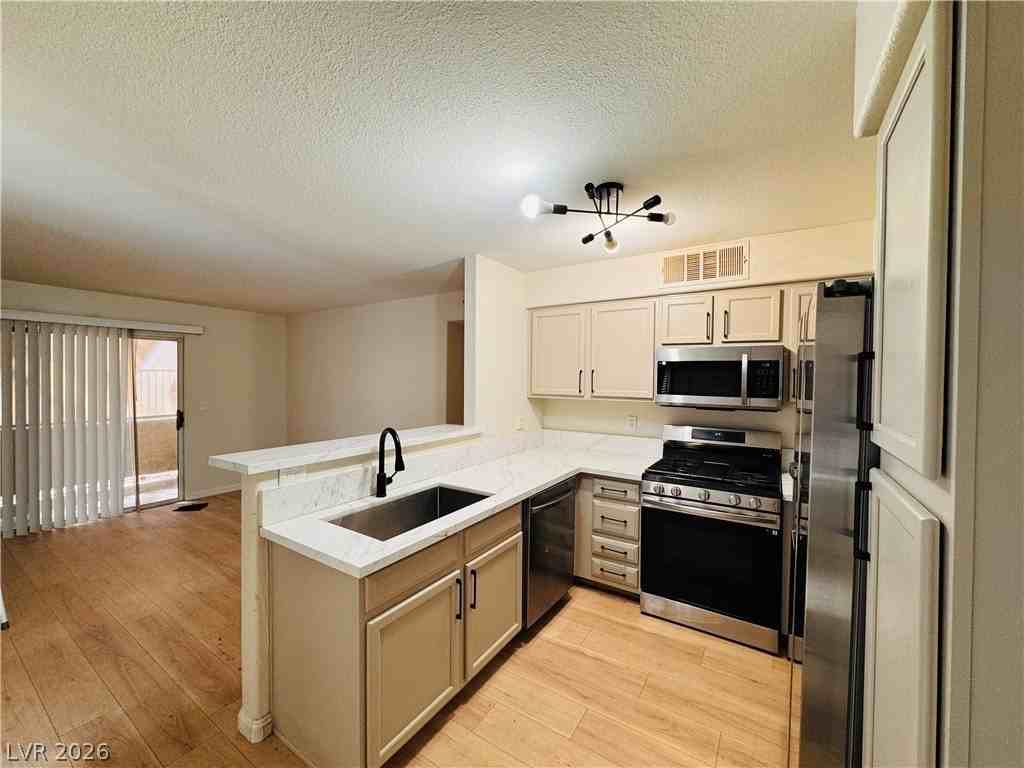 3047 Casey Dr #103 - Photo 5 of 28
