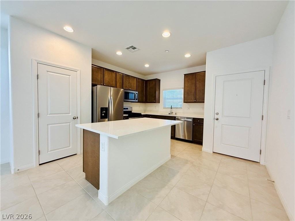398 Moonlight Opera Ct - Photo 5 of 29