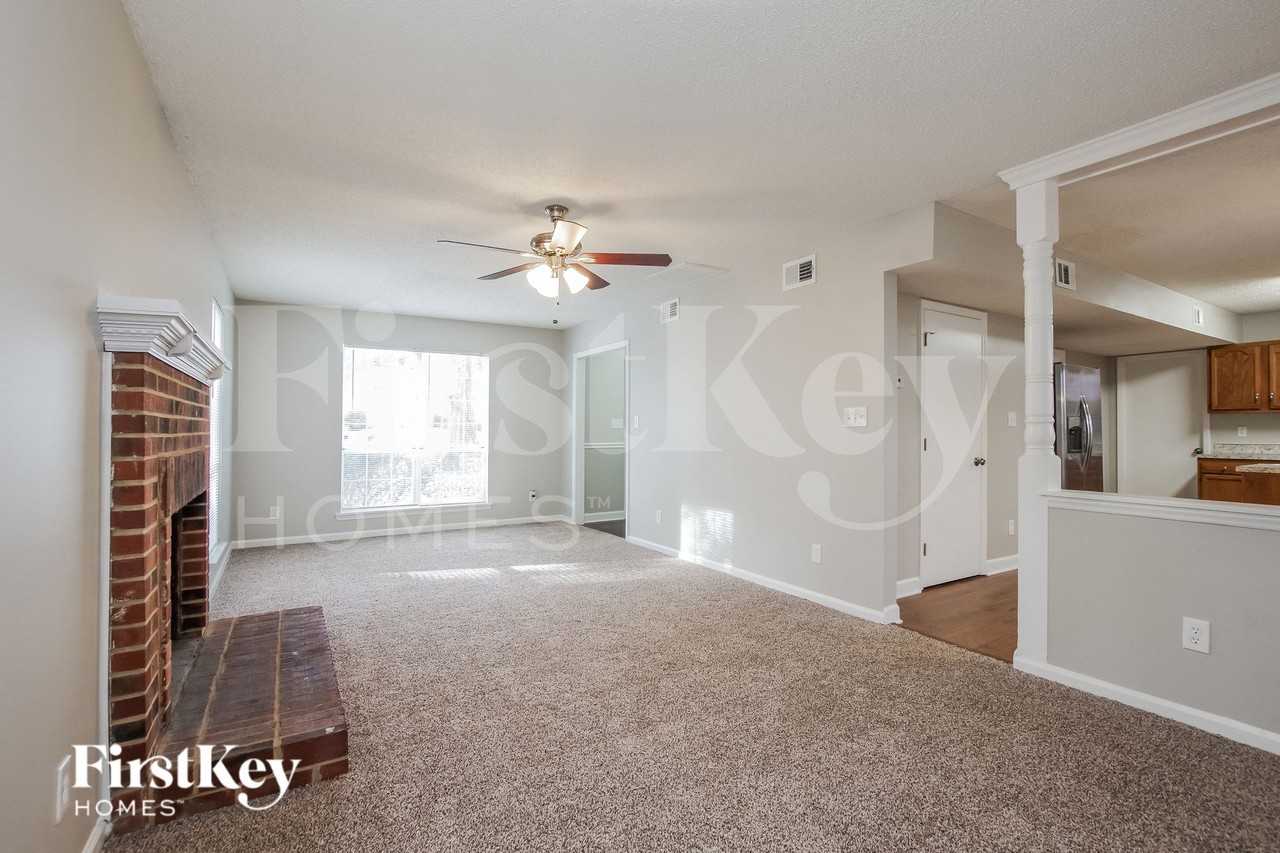 6904 Passeres Ct - Photo 3 of 15