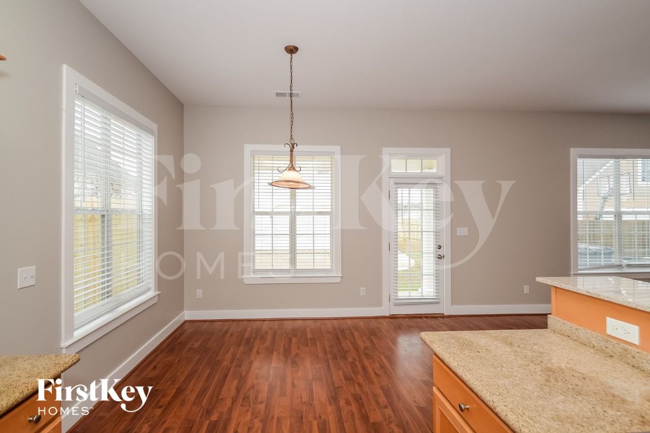 5485 Wisteria Trce - Photo 5 of 16