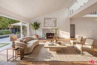 576 E Channel Rd - Photo 5 of 8