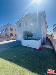 5919 Denver Ave #5919 - Photo 3 of 8