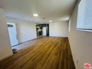 5919 Denver Ave #5919 - Photo 6 of 8