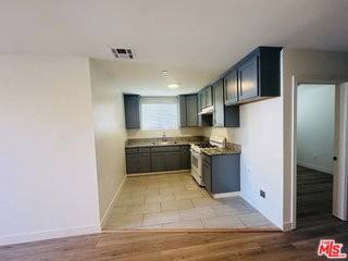 5919 Denver Ave #5919 - Photo 7 of 8