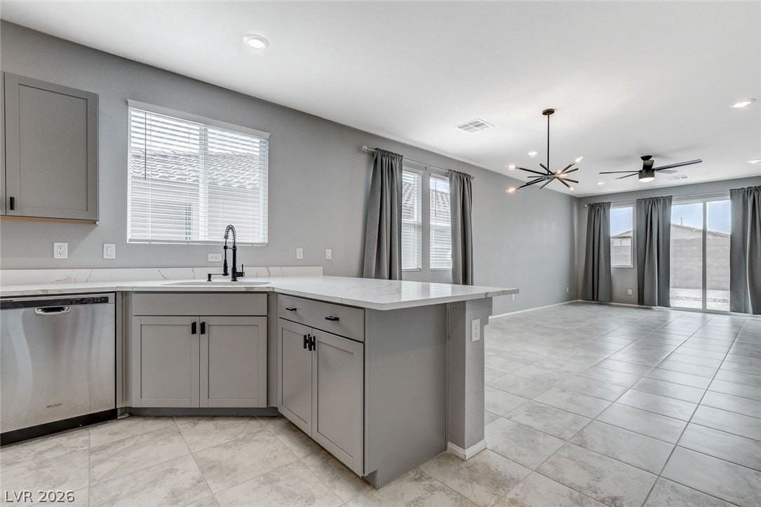 4323 Eatons Ranch Ct - Photo 5 of 46