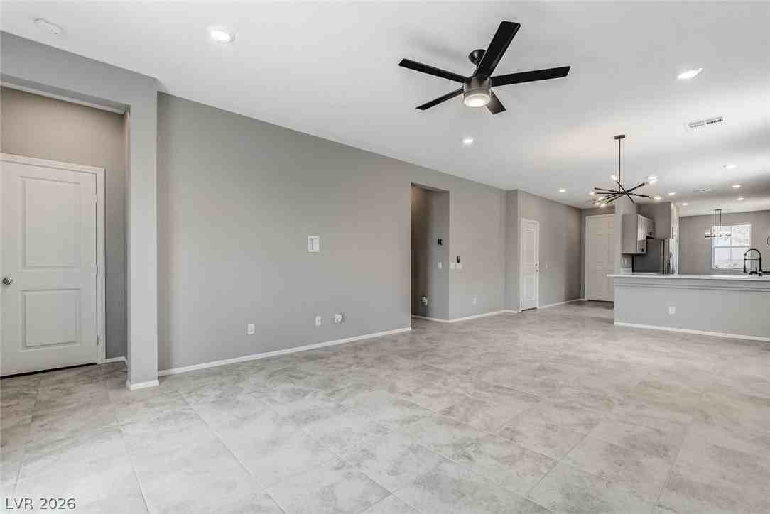 4323 Eatons Ranch Ct - Photo 7 of 46