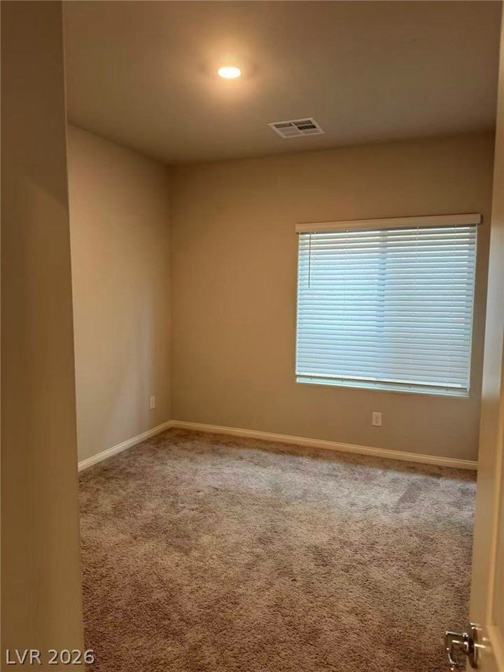 7456 W Diablo Dr - Photo 3 of 15