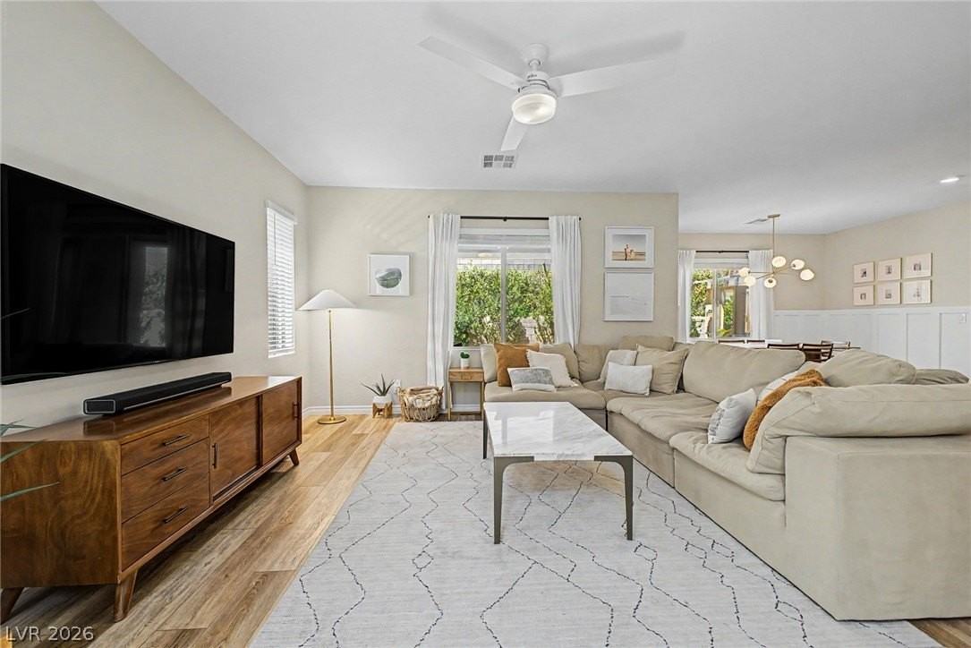 8137 Skye Plum St - Photo 5 of 46