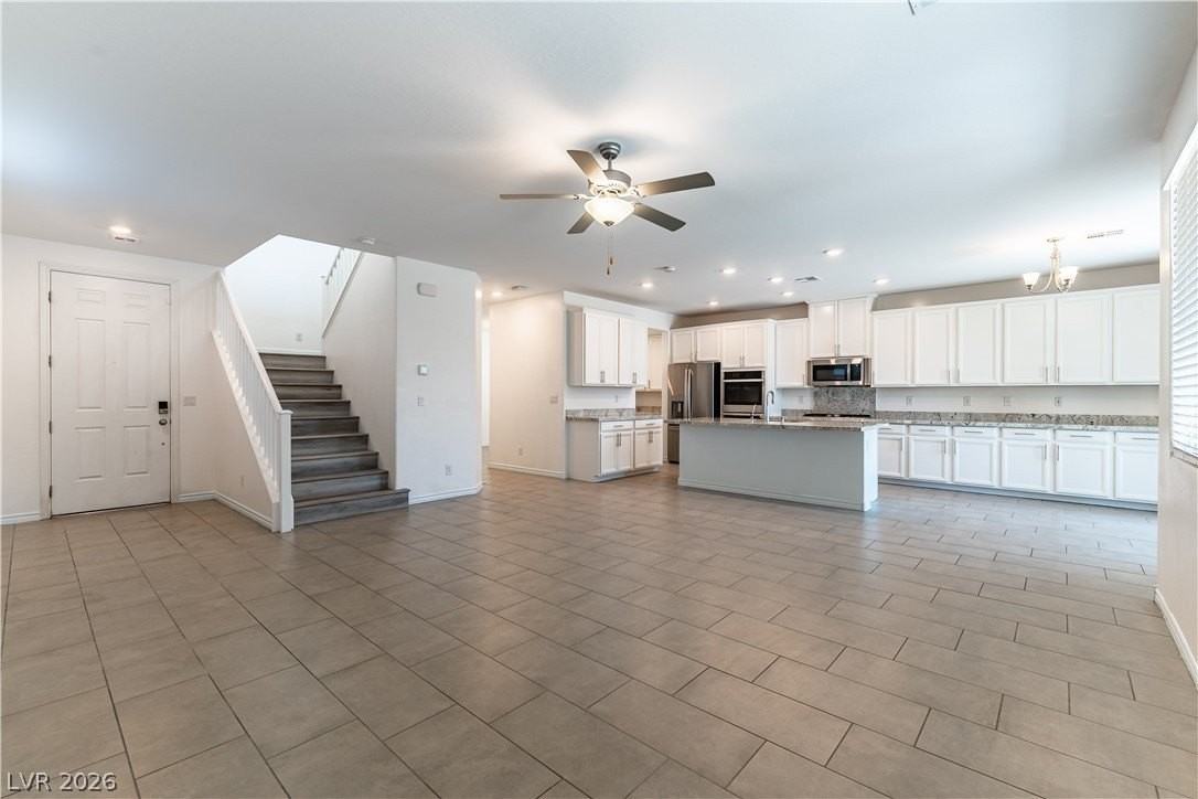 12333 Silvana St - Photo 5 of 25
