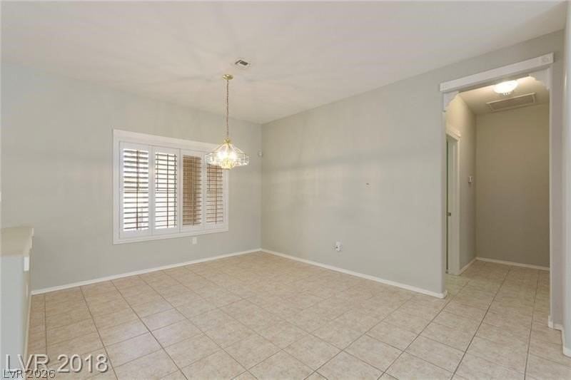 2557 Shellsburg Ave - Photo 6 of 25