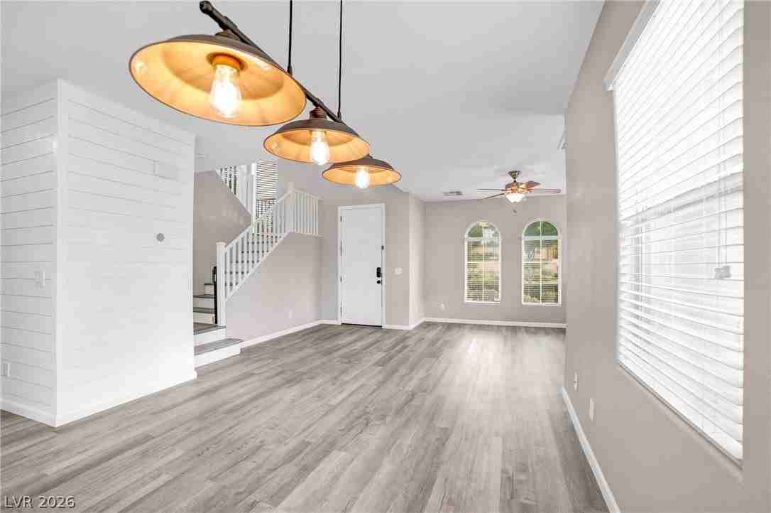 12028 Hathaway Pines Ln - Photo 3 of 22