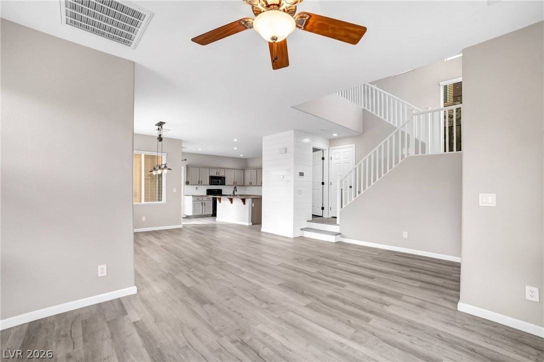 12028 Hathaway Pines Ln - Photo 4 of 22