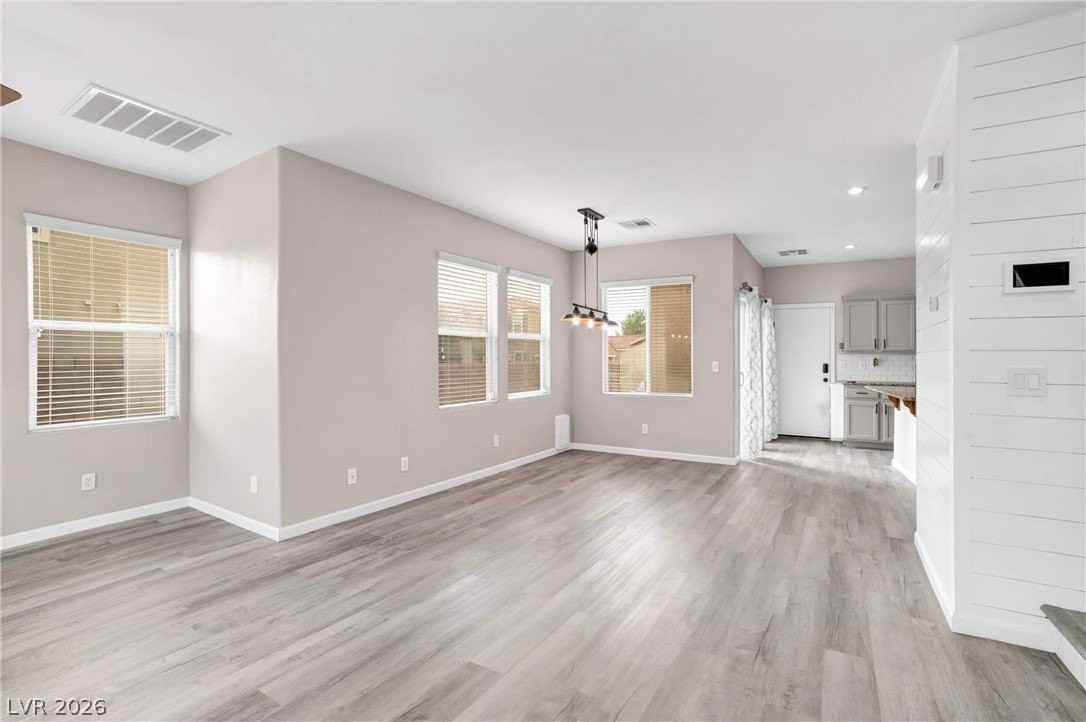 12028 Hathaway Pines Ln - Photo 6 of 22