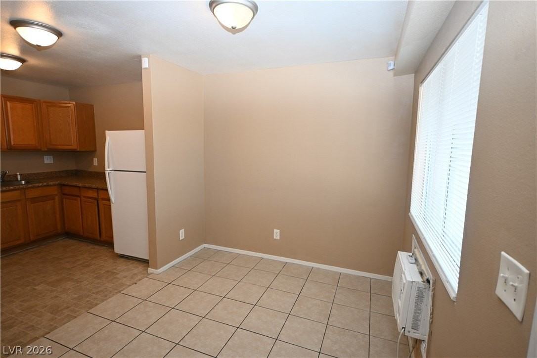 3017 E Carey Ave #2 - Photo 6 of 20