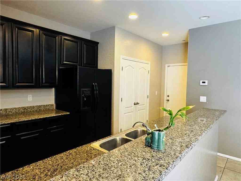 7557 Elated Ct - Photo 6 of 23