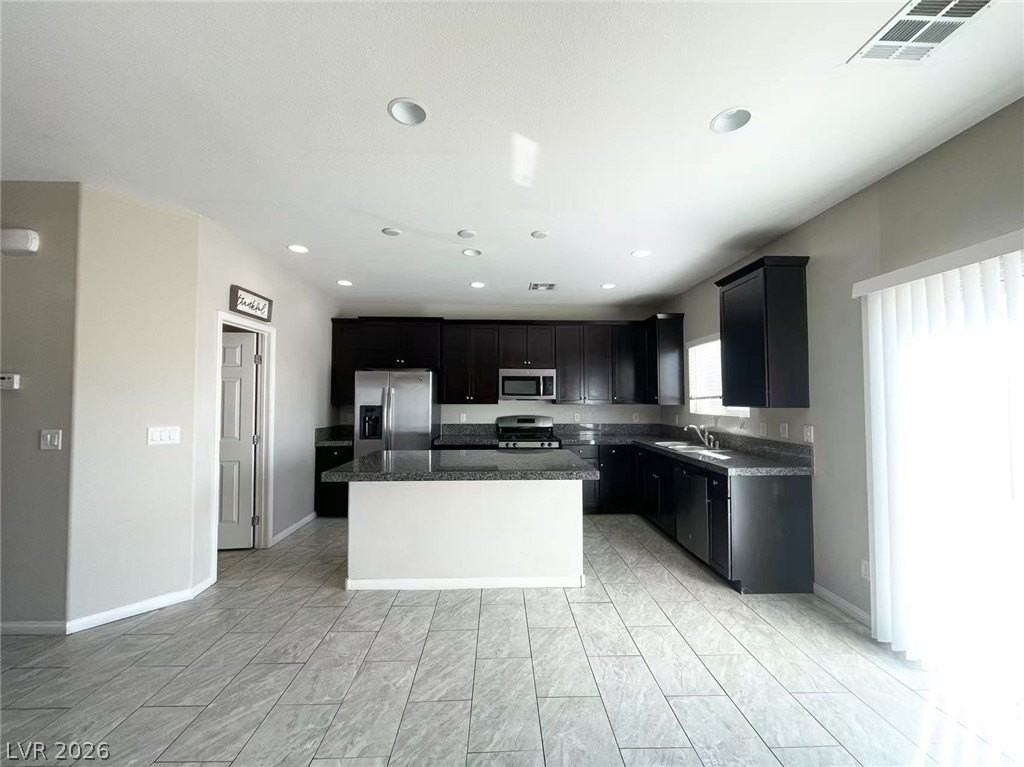 6415 Pochman Mesa St - Photo 6 of 20