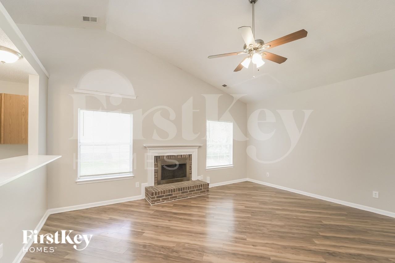 8318 Belstead Brook Ct - Photo 4 of 17