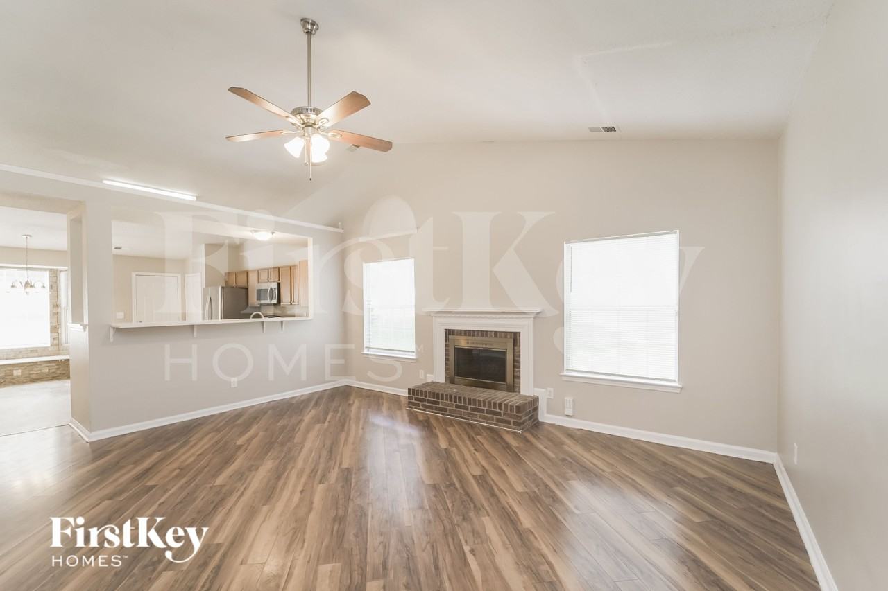 8318 Belstead Brook Ct - Photo 5 of 17