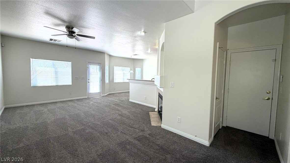 8493 Gardena Hills Ave - Photo 4 of 33