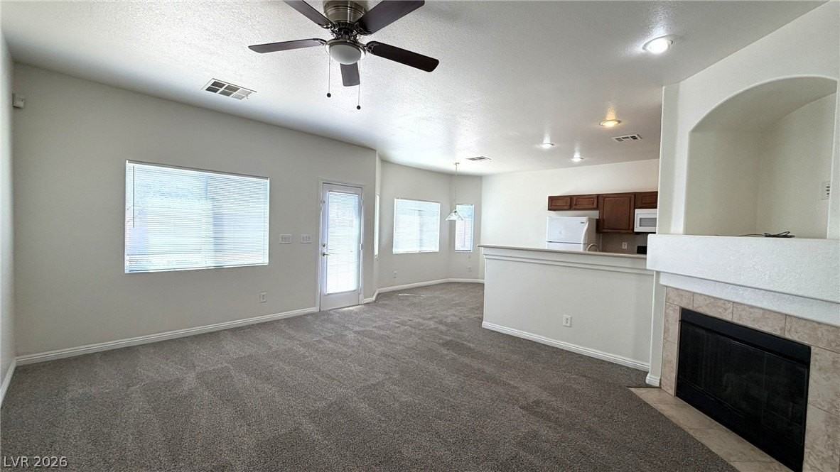 8493 Gardena Hills Ave - Photo 5 of 33