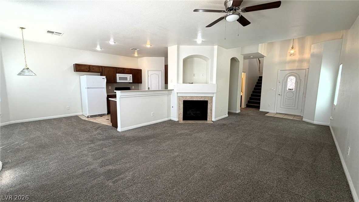 8493 Gardena Hills Ave - Photo 6 of 33