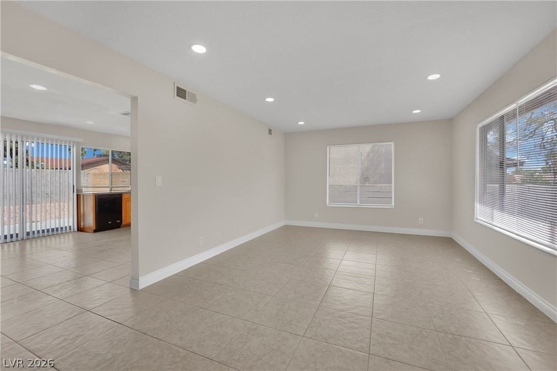 7156 Enterprise Dr - Photo 4 of 28