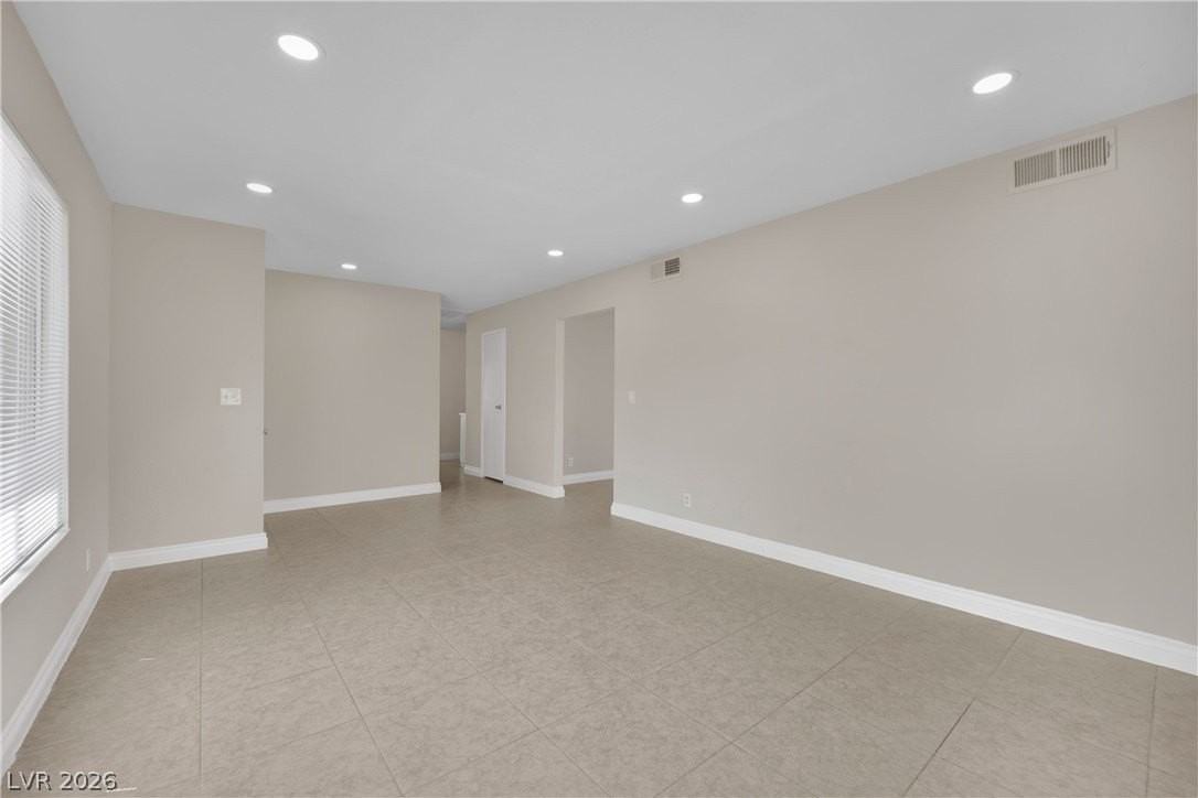7156 Enterprise Dr - Photo 6 of 28