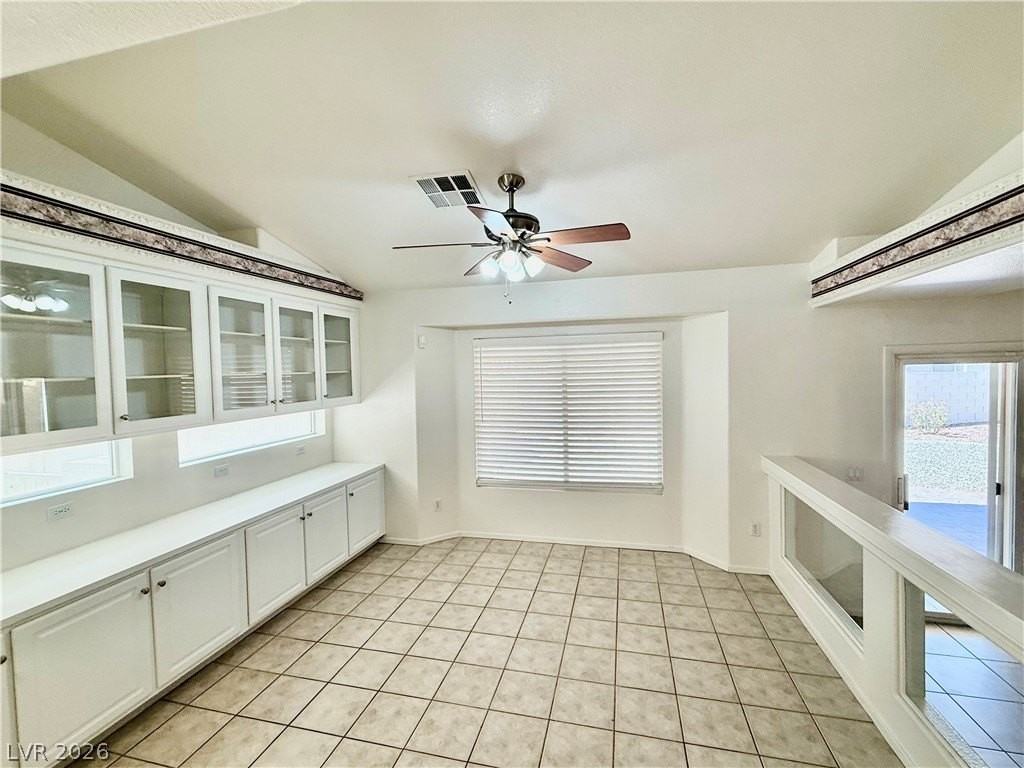 9827 Sonora Bend Ave - Photo 5 of 24