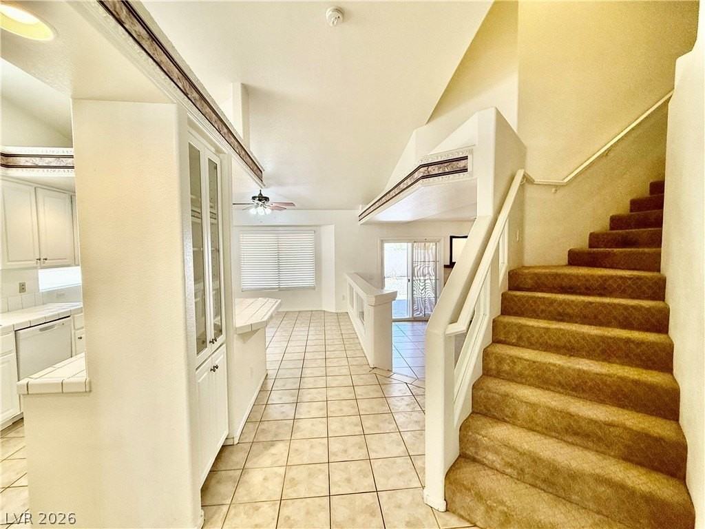 9827 Sonora Bend Ave - Photo 6 of 24