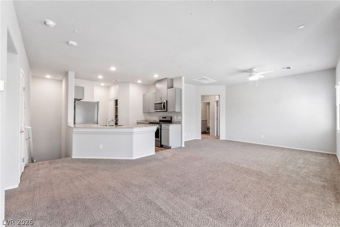 4660 Blaise Ave #101 - Photo 7 of 29