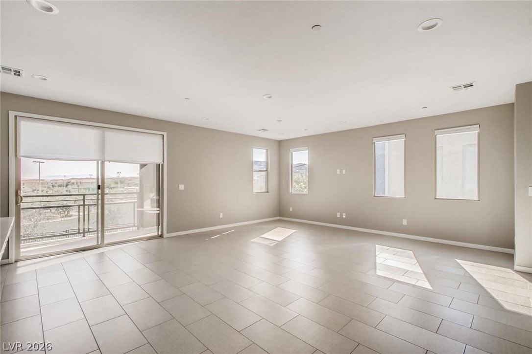 11227 Cactus Tower Ave #103 - Photo 4 of 25