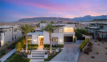 featured image of 12653 Penfield Ave