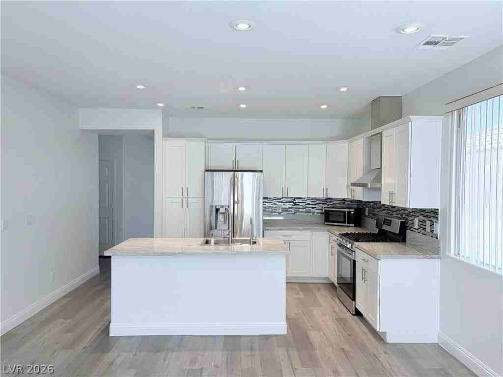 8071 Sapphire Cove Ave - Photo 2 of 12