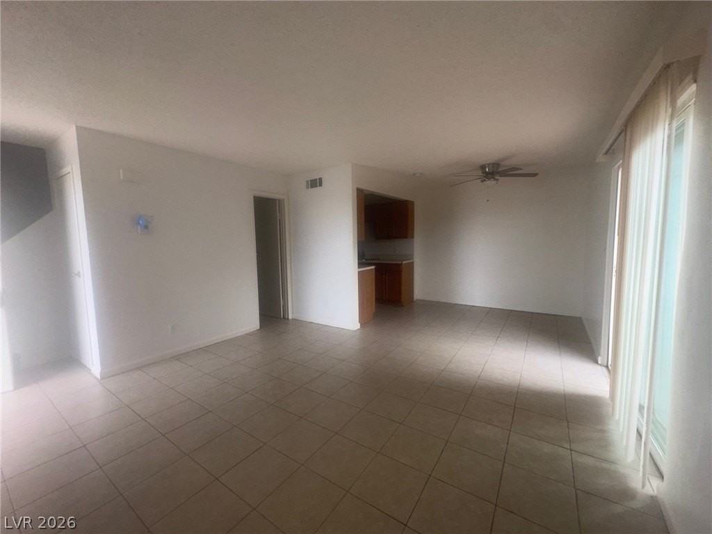 3489 Villa Knolls S Drive - Photo 2 of 8