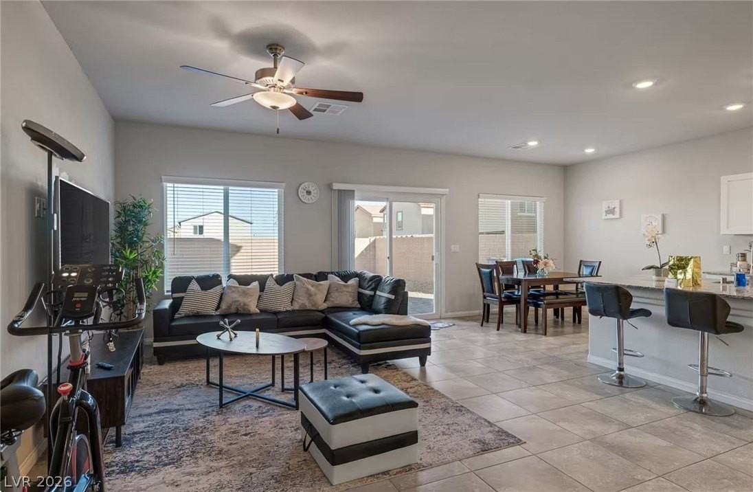 8244 Selenite St - Photo 2 of 16