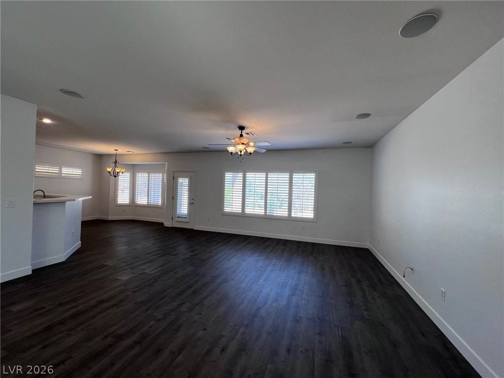 1627 Fieldbrook St - Photo 5 of 30