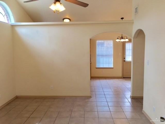 710 S Dfw Dr - Photo 5 of 12
