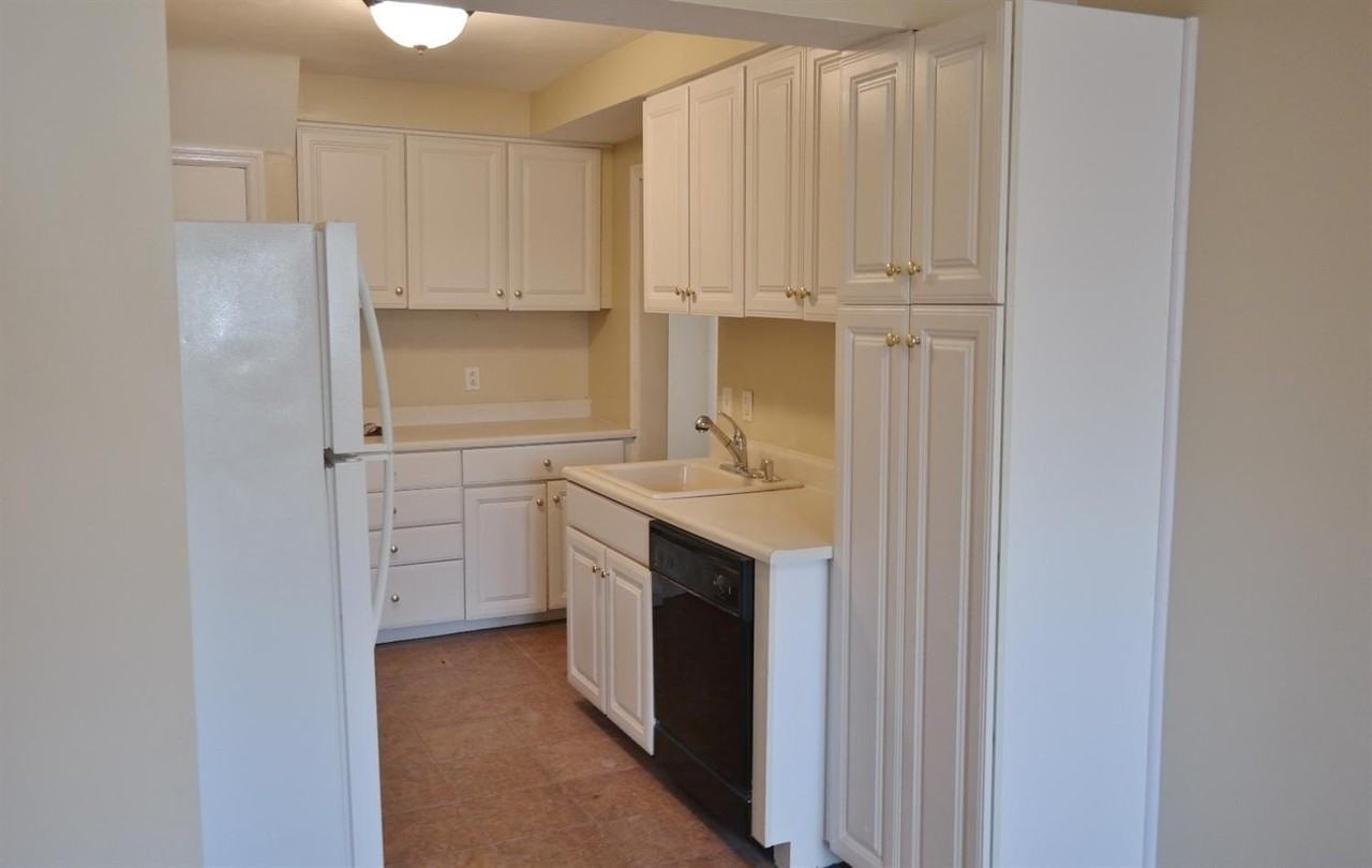 8139 Highland Pl - Photo 5 of 17