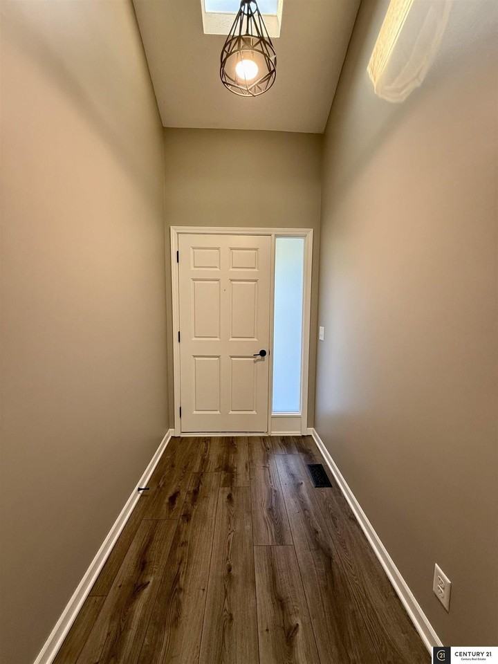 2902 Blackhawk Dr - Photo 4 of 27