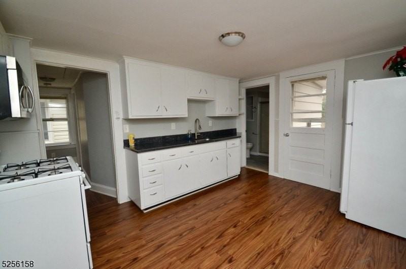 30 Maple Ave #2 - Photo 3 of 11