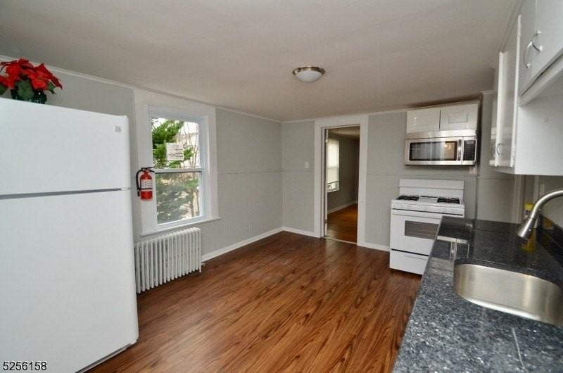 30 Maple Ave #2 - Photo 4 of 11