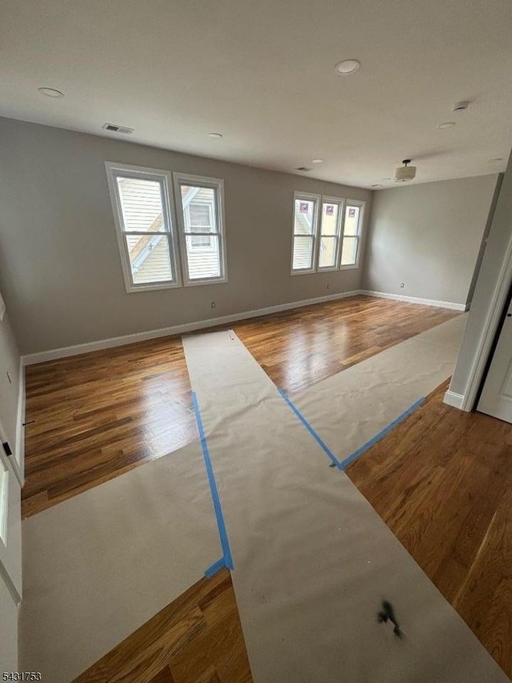 20 Maple Ave #2 - Photo 4 of 12