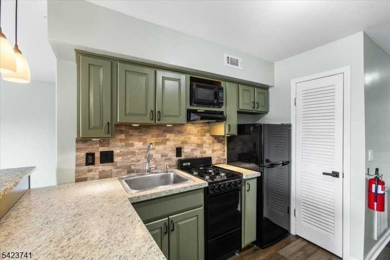 4 Alta Ct #5 - Photo 5 of 27