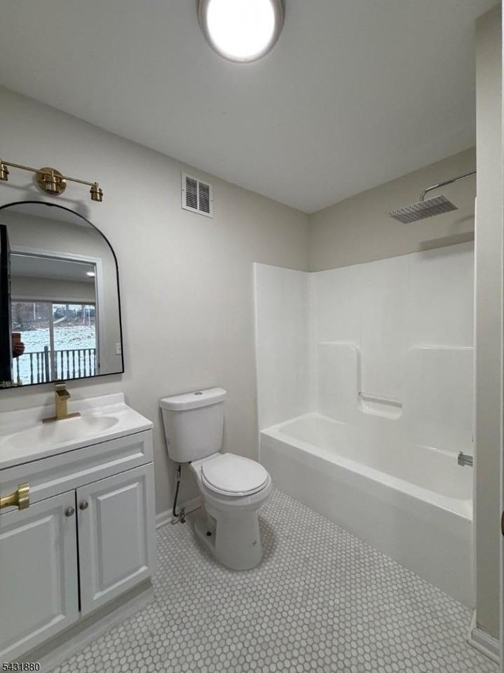 167 N 5th St #2 - Photo 7 of 8