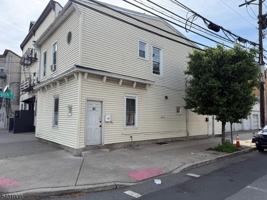 featured image of 81 Passaic St